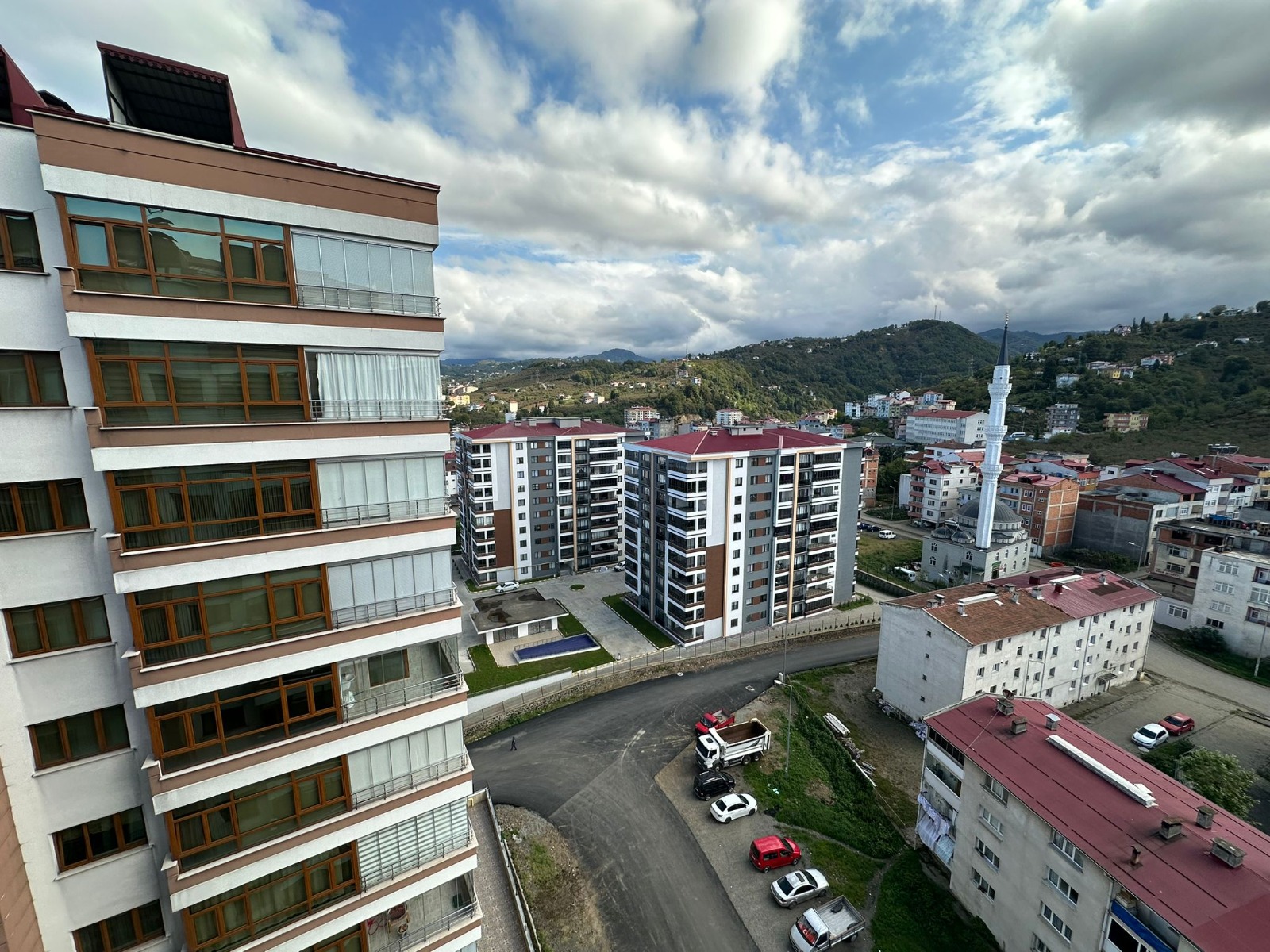 MABEL GAYRİMENKUL/ VAKFIKEBİR HUZUR PLAZA'DA 3+1 SATILIK DAİRE